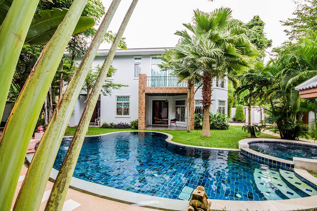 clean pool