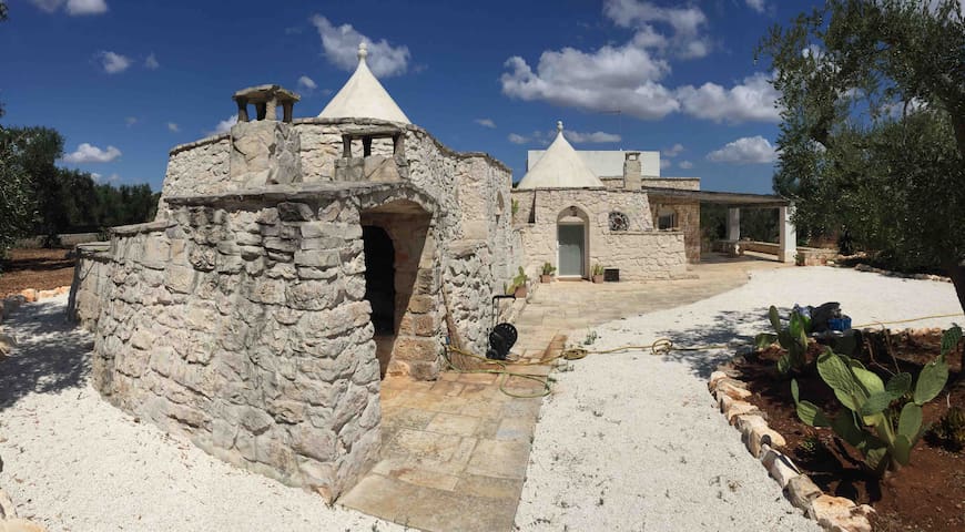 Trullo Bianco/White Trullo gallery image 5