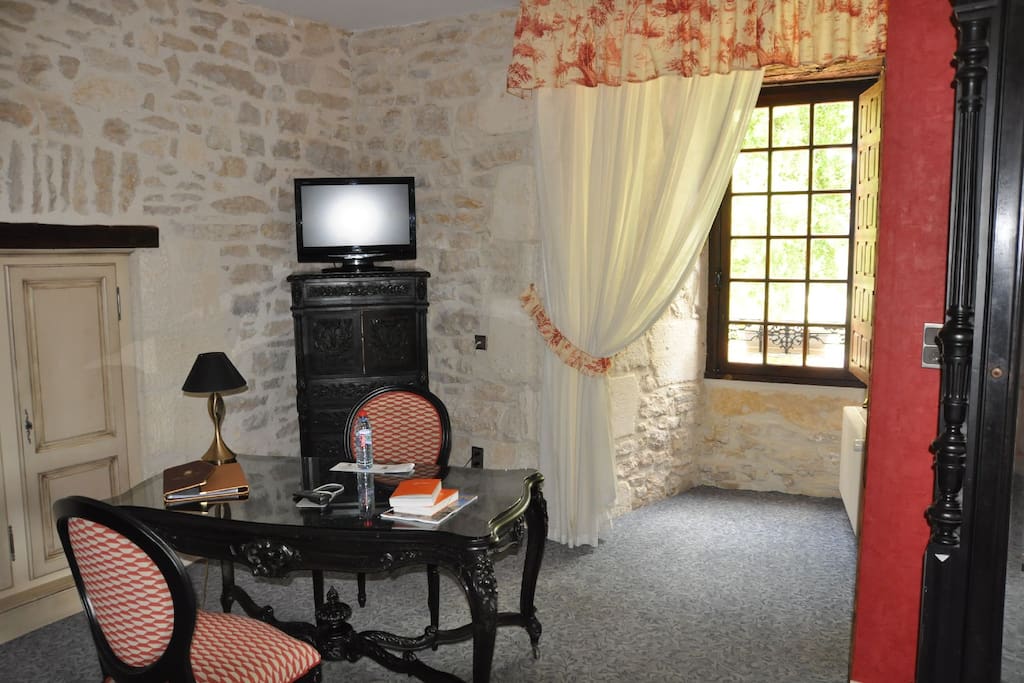 Chambre Luxe en Tour - Château Hôtel La Fleunie