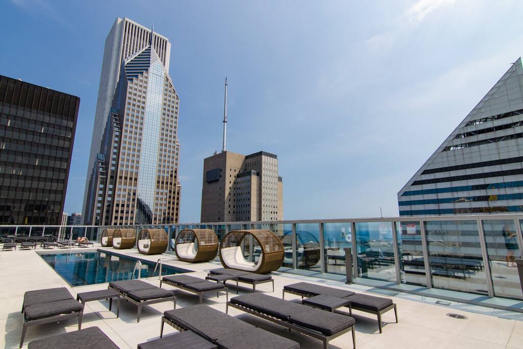 41st Floor Pool
