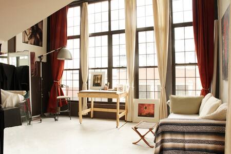 Shared Artist Loft Own Private Room