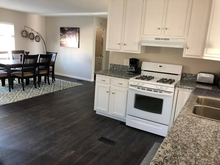Kitchen/Dining