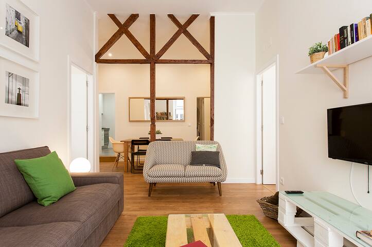 Central Downtown 1E up to 13guests by Central Hill gallery image 4