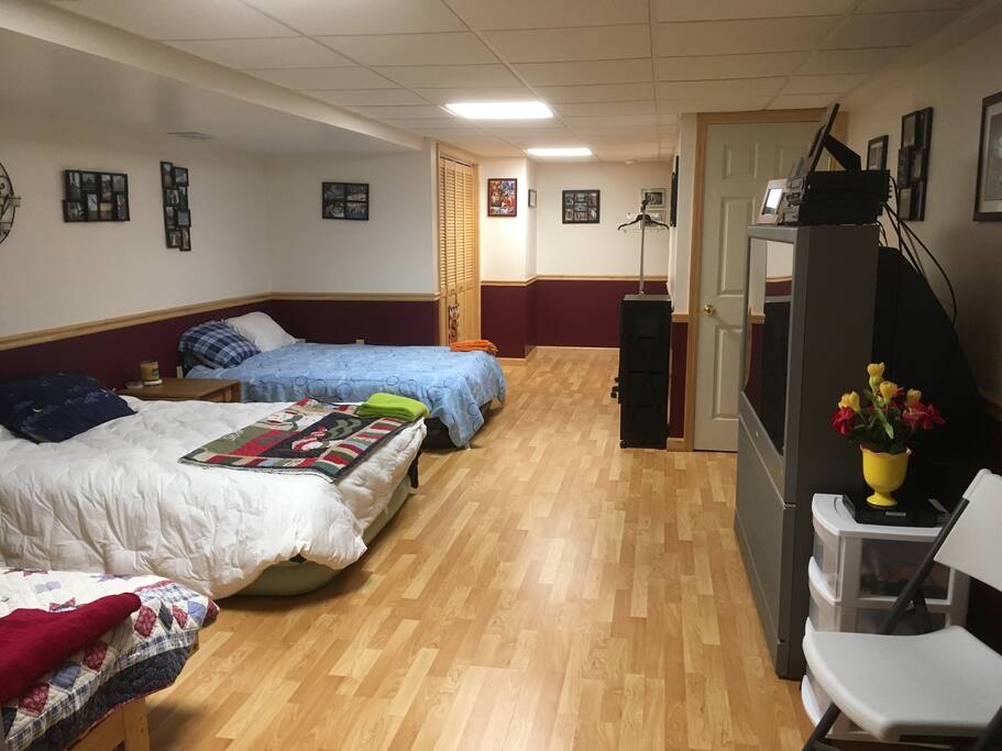 room has washer & dryer, tv, and beds (with bedding etc)