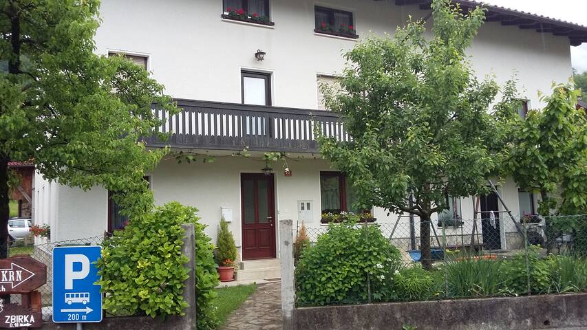 APARTMA LOVRIŽ