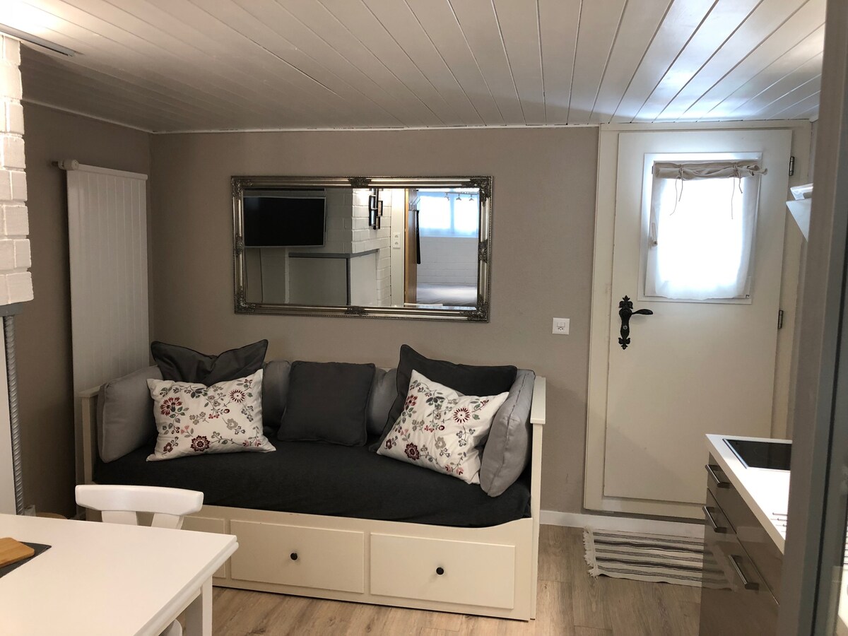 Popular Airbnb listing: Studio 2: for 1-4 people, near St. Jakobpark in Nordwestschweiz