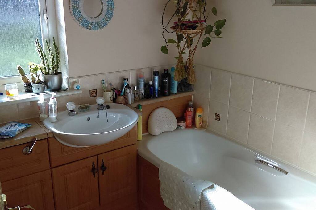 shared warm bathroom and loo; fresh towels. No shower here but taps have shower hose fitted.