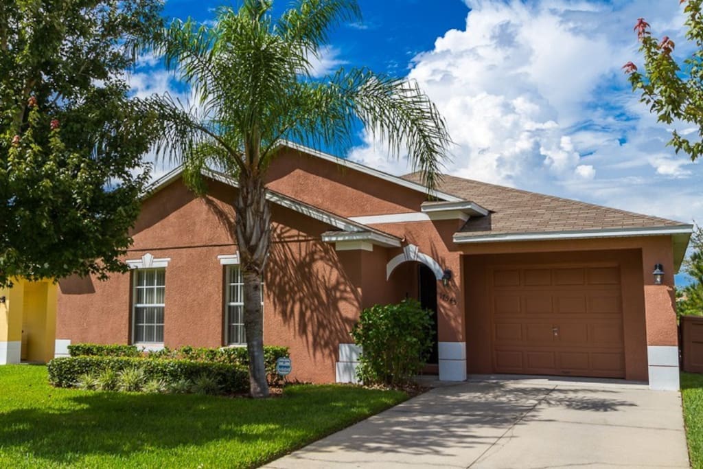 Street view of Villa