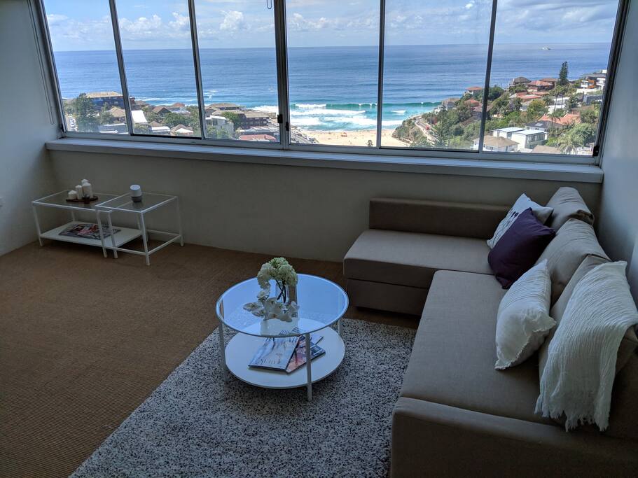Living room, sofa that pulls out to a double bed