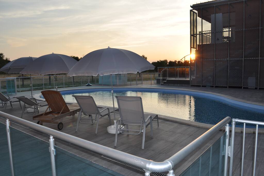 pool