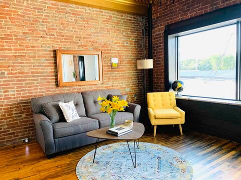 Historic Havana Lofts ~ North Bank Loft ~ Downtown