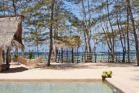 The Robinson Private Beach House - Gili Meno