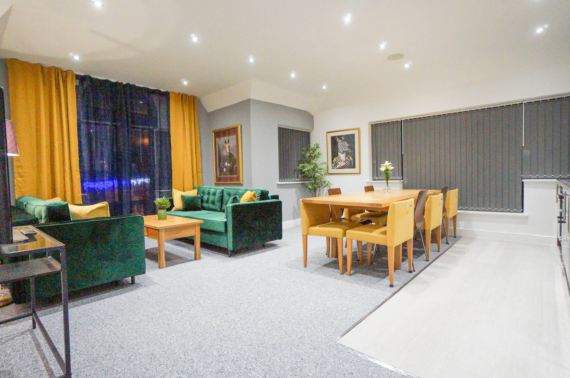 Spacious Apartment Suite | Sleeps 24