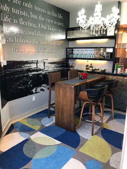Living/dinning room- renovated and painted in 2018, with hypoallergenic carpet and couch.
