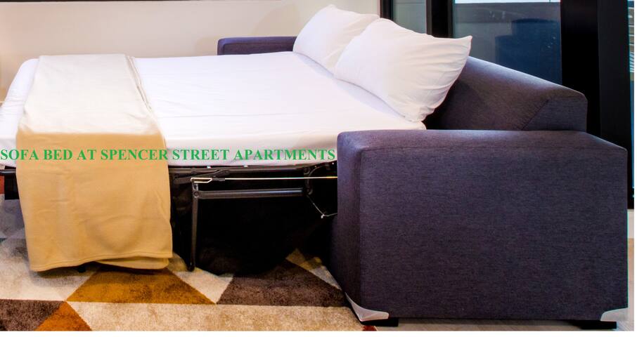 Three-Bedroom Two-Bathroom Superior Apartment gallery image 5