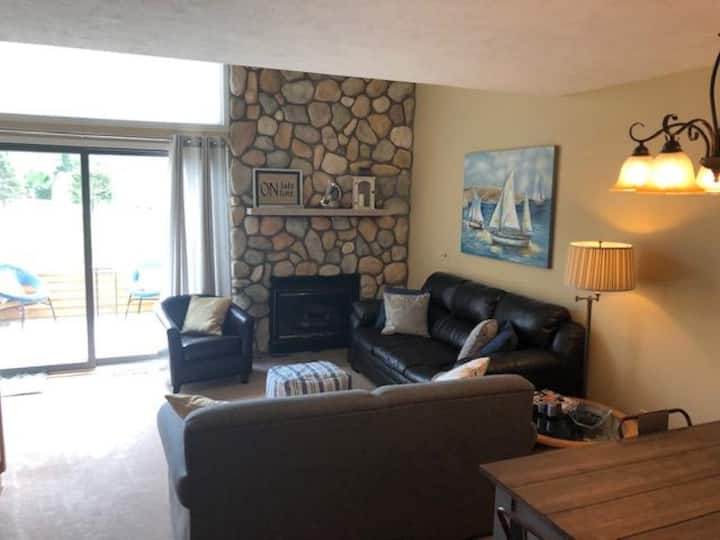 เตาผิงและดาดฟ้า!