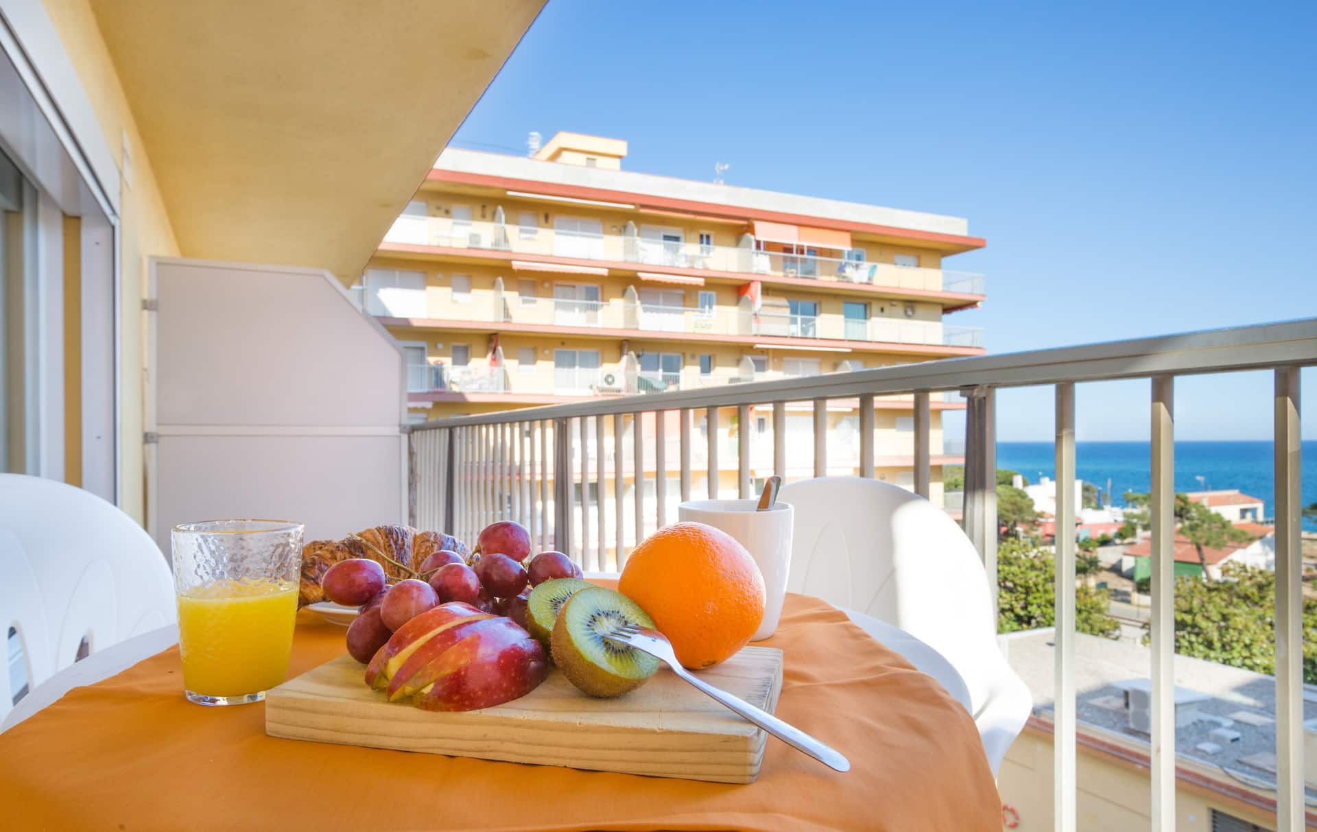 Malgrat de Mar Blvd Seaview Apartment — photo 4