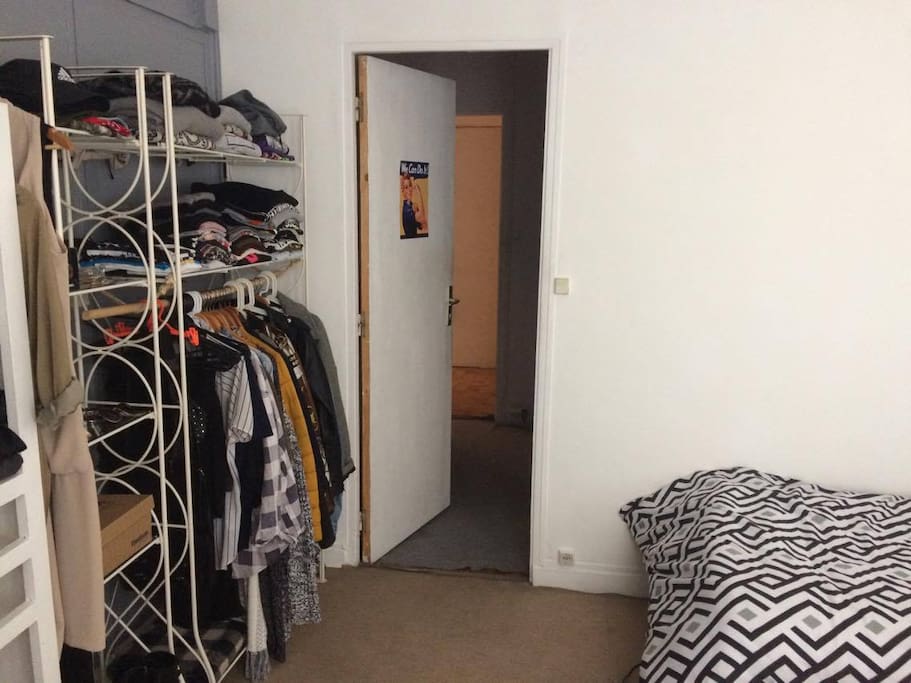 Room - entrance door