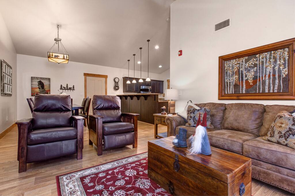 Main Living Room with Gas Fireplace, TV, DVD and Queen Sleeper Sofa