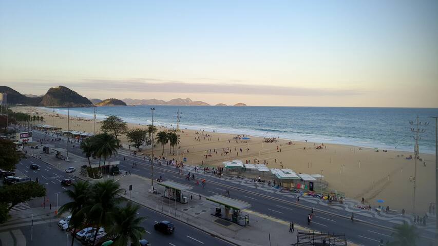Vista Total da praia de Copacabana e Leme gallery image 4