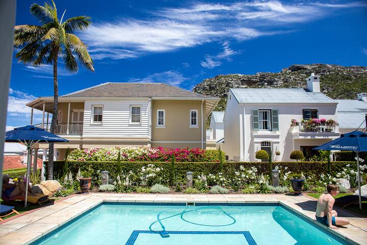 The Duke at the Majestic Village, Kalk Bay gallery image 2