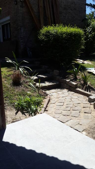 Acceso al jardin