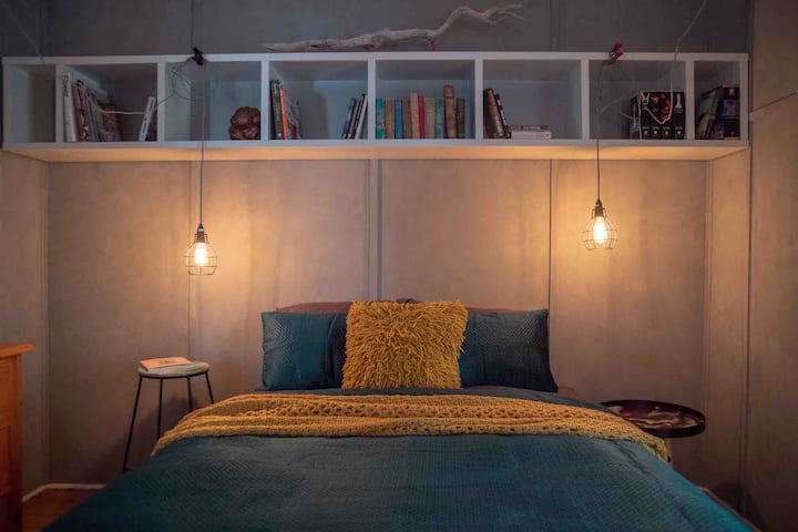 Nestle into a lush pillow top mattress with a firm composition and enjoy one of the myriad of books/novels on offer.