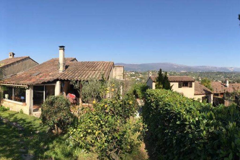 la maison du jardin