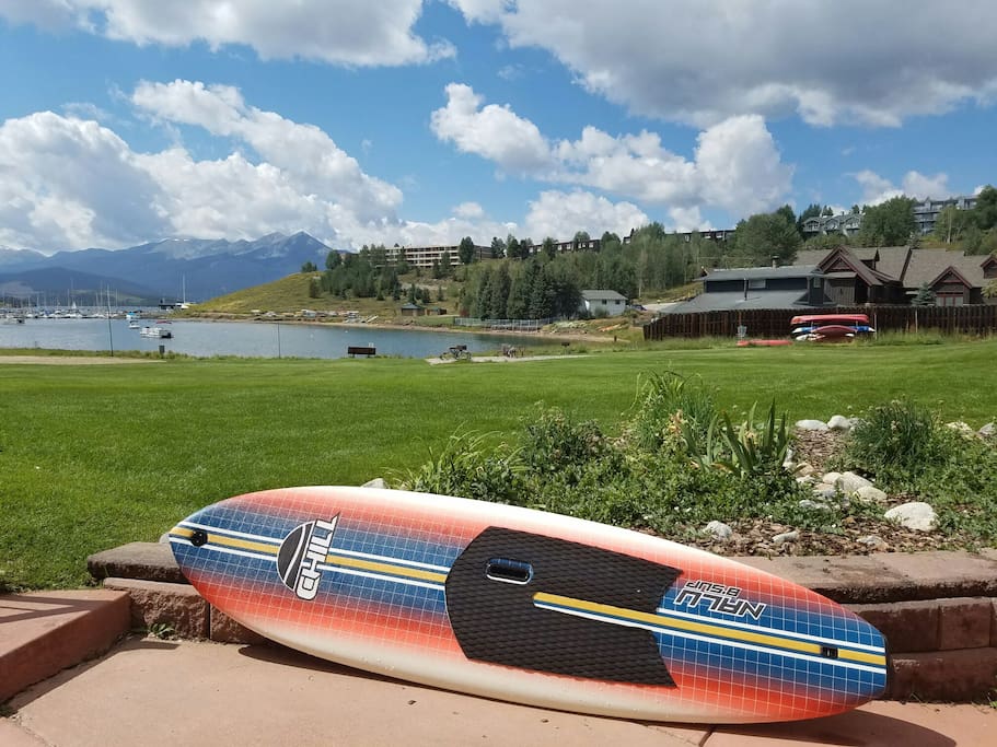 Complementary stand up paddleboard. If you like another one, the marina which is in walking distance rents them.