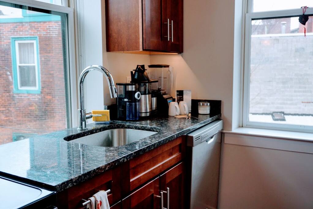 Fully-stocked kitchen with new appliances
