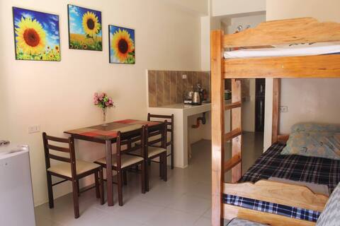 Studio Type w/ Kitchen Overlooking Strawberry Farm