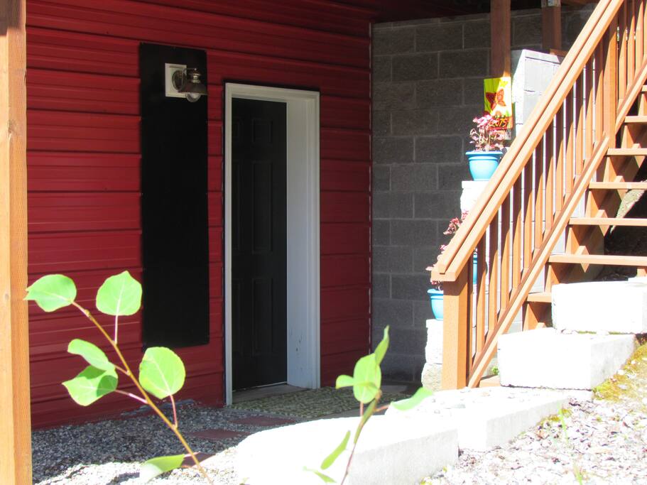 Private First Floor Entrance