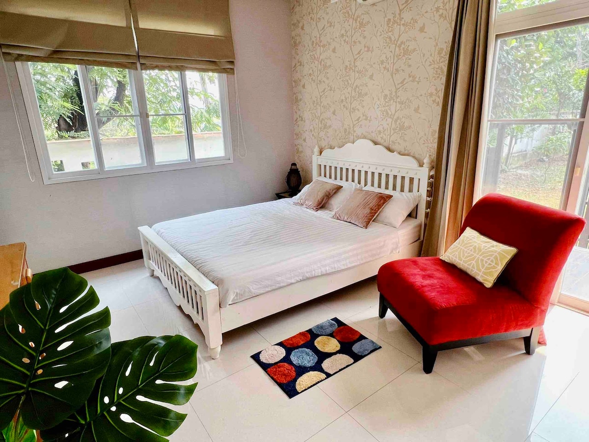 Chumba cha kulala chini.