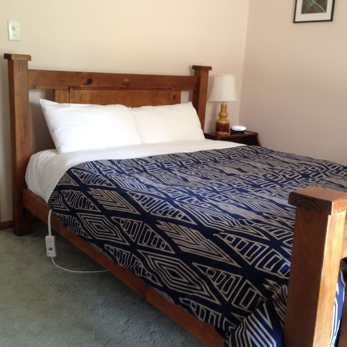 Queen bed in second bedroom