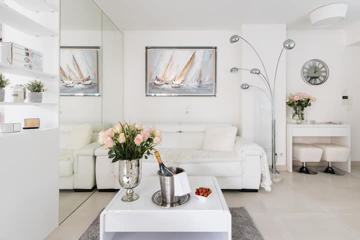 Luxueux Appartement Proche De La Croisette Avec Grande Terrasse Aménagée - Cannes