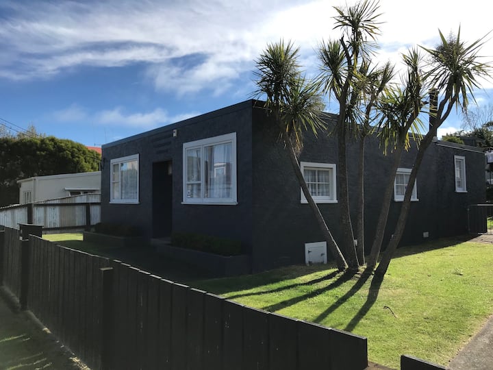 Foxton Beach Holiday Rentals & Homes ManawatuWanganui, New Zealand