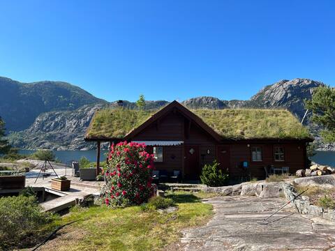 Idyllic cabin with best sun conditions / Child-friendly