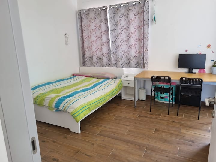 Detská izba 1 manželská posteľ 