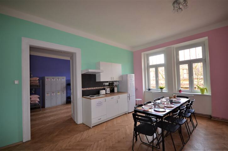 2 BDR 10 pax: For a group of friends gallery image 3