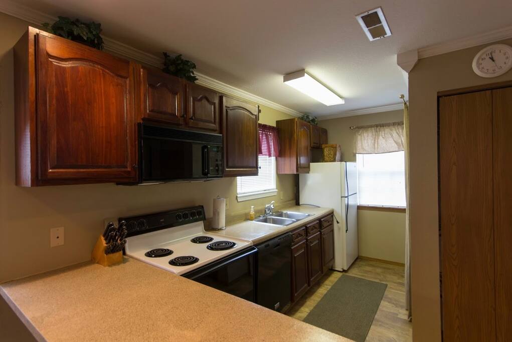 Branson Condo Rental | Eagles Nest | Kitchen