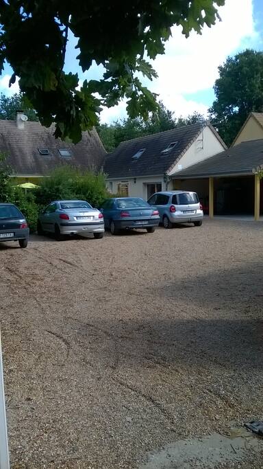 parking exterieur ferme