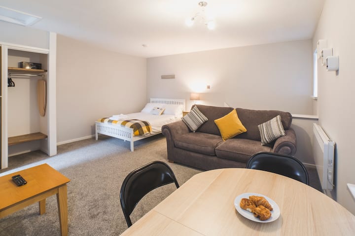 Cosy Studio With Free Parking - Kingston upon Hull