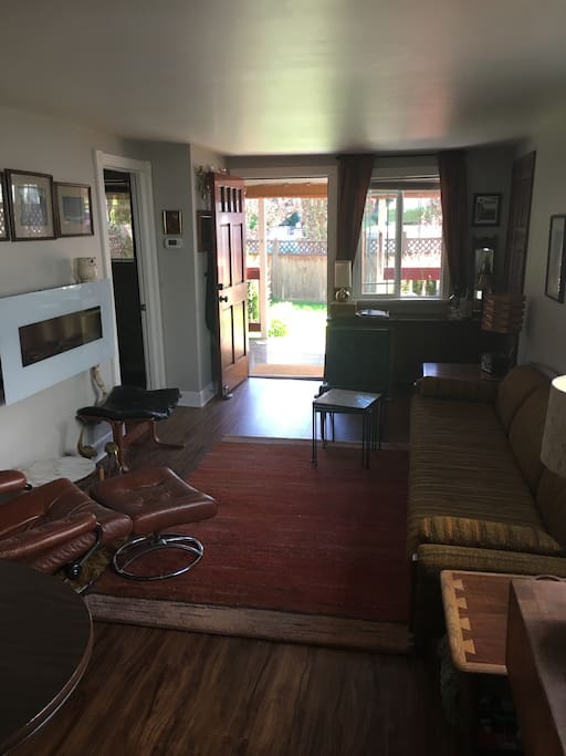 Midcentury modern living room.