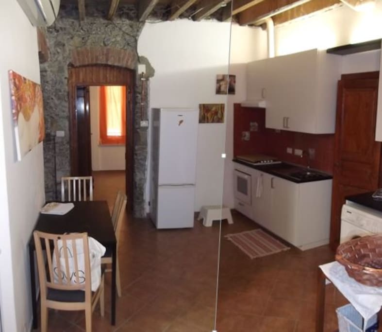 La sala - The dining room