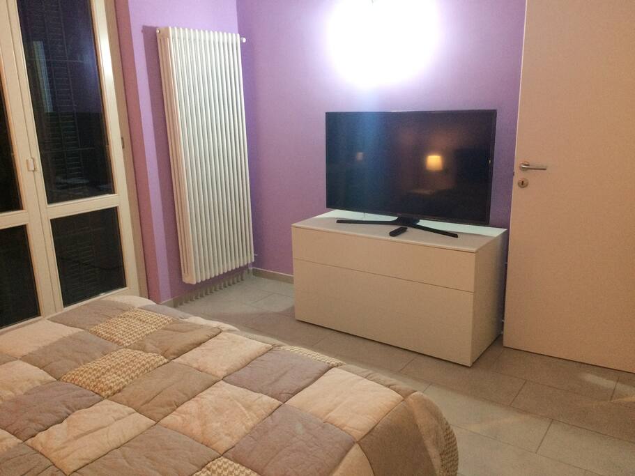 4k Samsung UDHD TV
