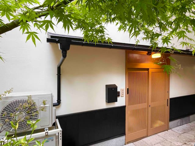 2棟2世帯！純和風 三丁目の宿【根岸別邸】駅徒歩4分 床暖房完備 上野公園•谷中•浅草エリア