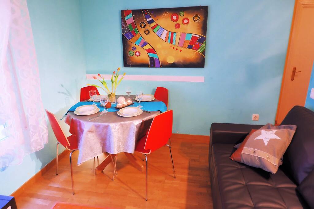 dining table 4, 5 or 6 chairs