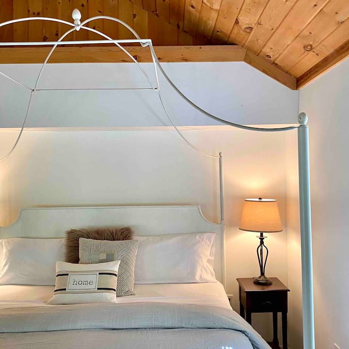 Top 12 Airbnbs With Hot Tub In Upstate New York Updated 2024 Trip101