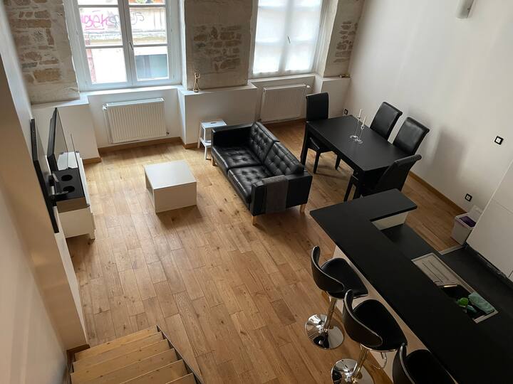 Lyon 1st stunning condominium Apartments for Rent in Lyon, Auvergne