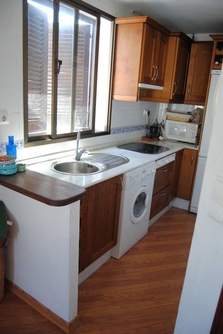 Cocina cómoda y accesible al comedor